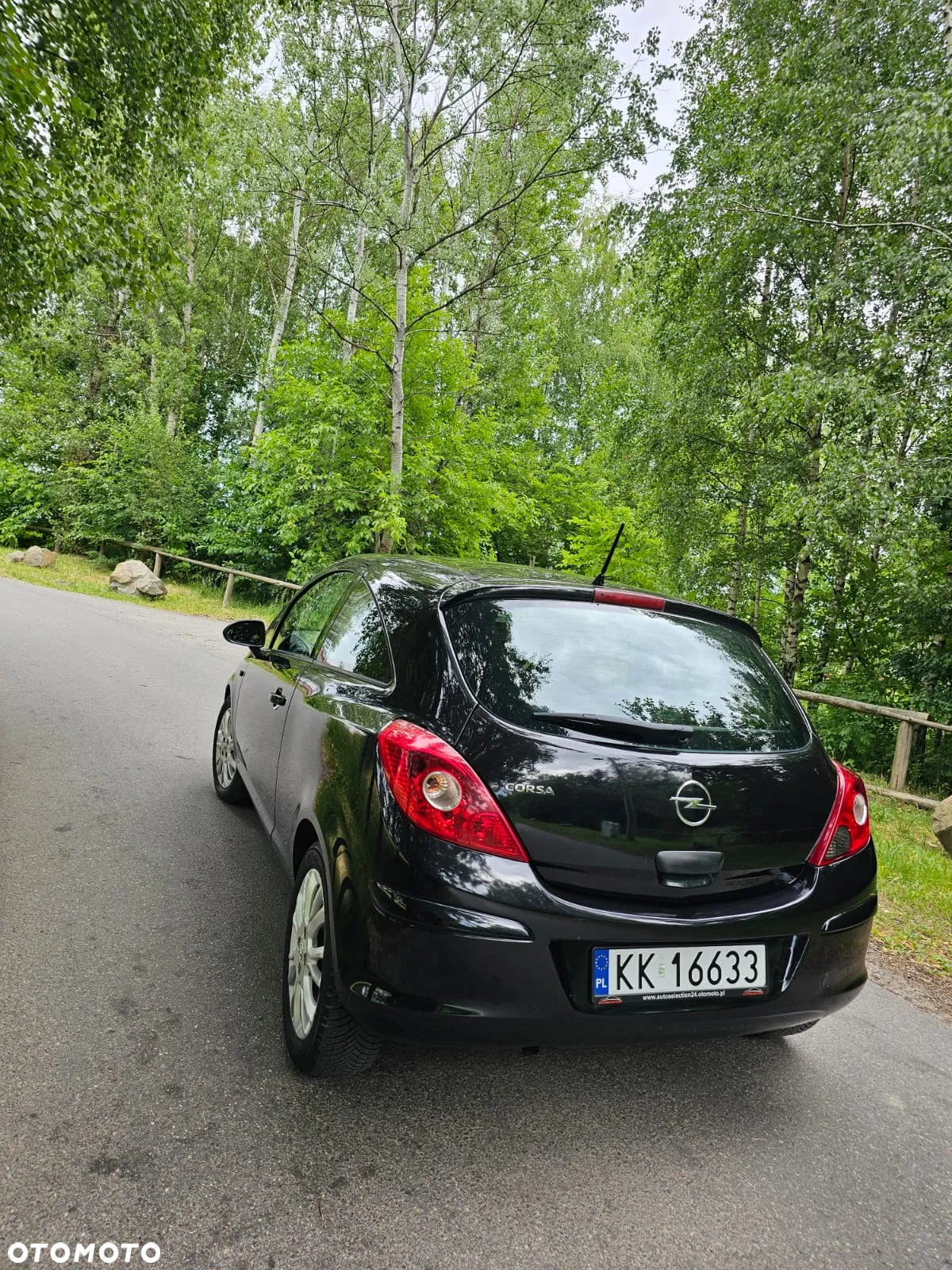 Opel Corsa 1.2 16V Cosmo - 11