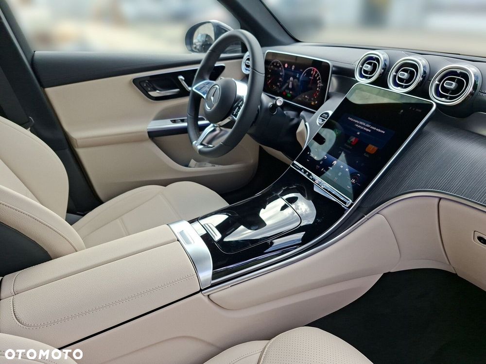 Mercedes-Benz GLC - 13