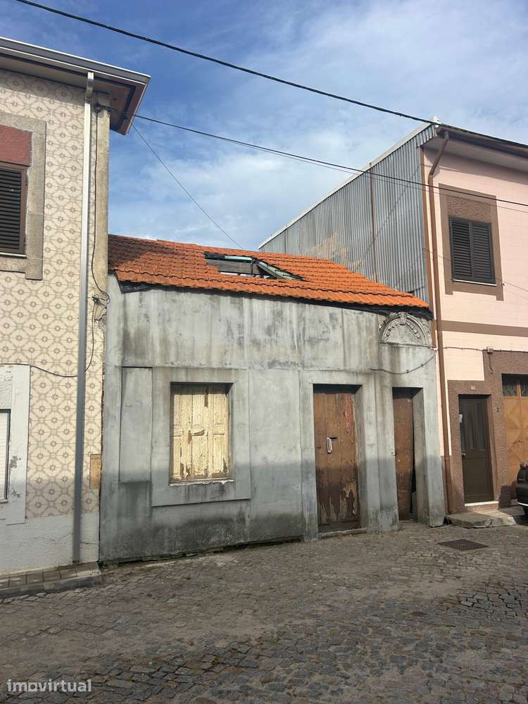 Oportunidade | Moradia para Reconstruir com Potencial e Projeto Aprova - Grande imagem: 2/18
