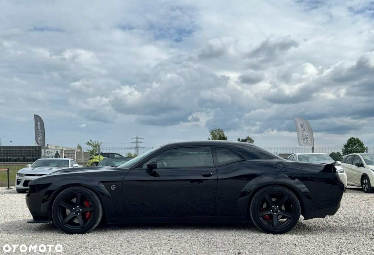 Dodge Challenger - 7