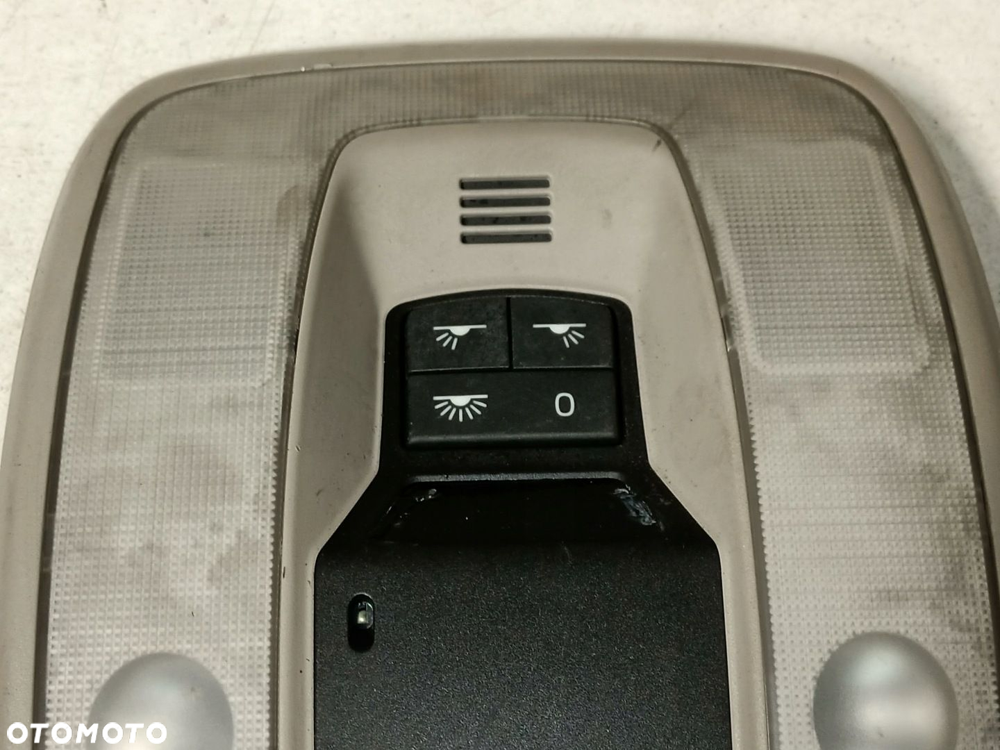 LAMPKA PODSUFITKI VOLVO V50 LIFT 307211050 - 3