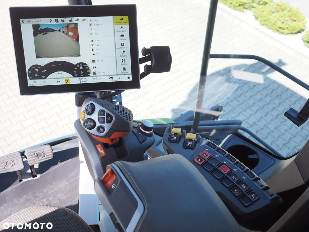 Claas Trion 650 GPS + V680 - 7