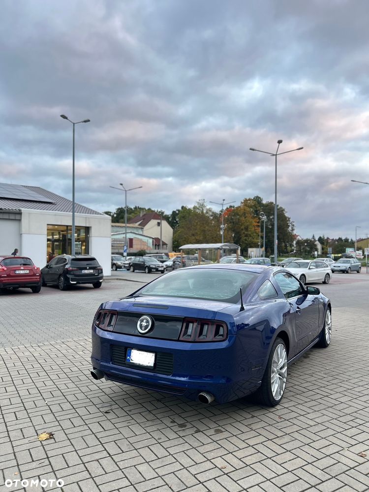 Ford Mustang 3.7 V6 - 8