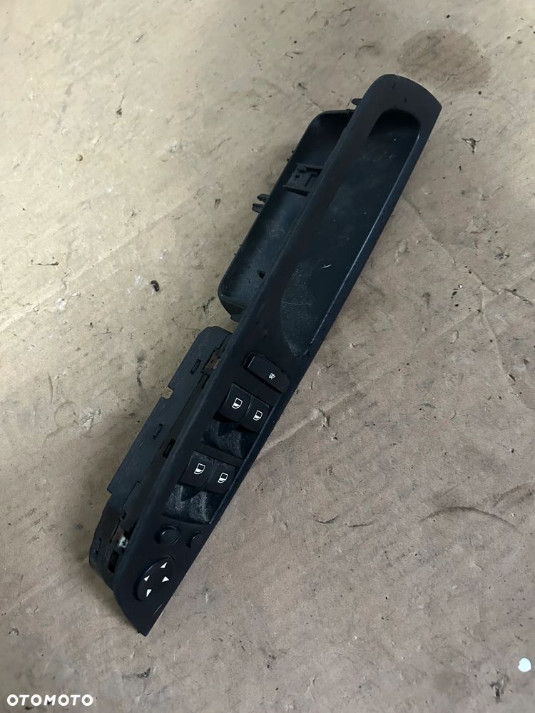 BMW X5 E70 X6 E71 PANEL SZYB LUSTEREK 9218044 - 1