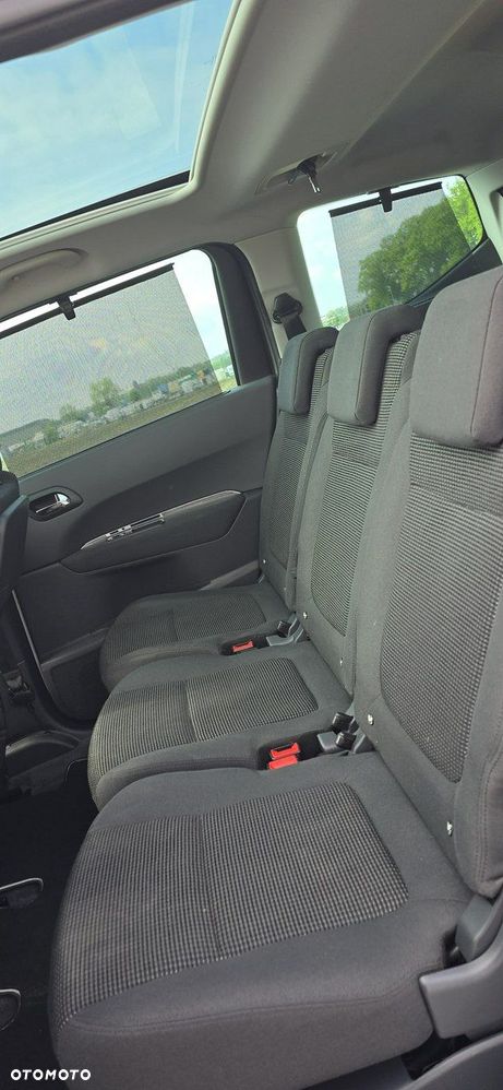 Peugeot 5008 - 22