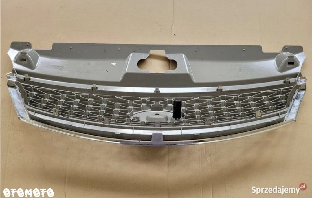 Grill atrapa emblemat Ford Mondeo mk3 lift - 2
