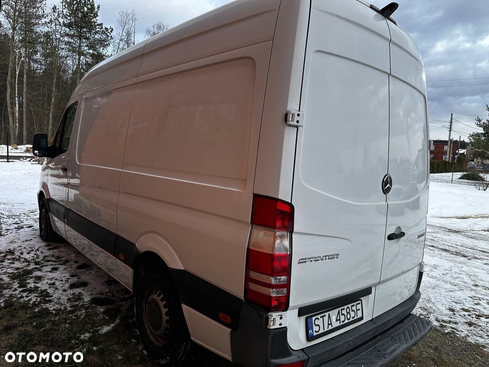 Mercedes-Benz Sprinter - 4