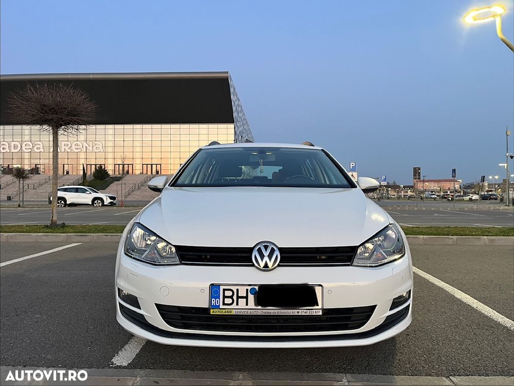 Volkswagen Golf - 2