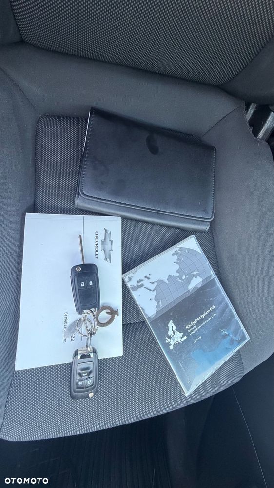 Chevrolet Cruze 1.7 LT - 17