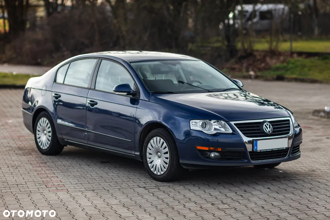 Volkswagen Passat 1.6 Comfortline - 5