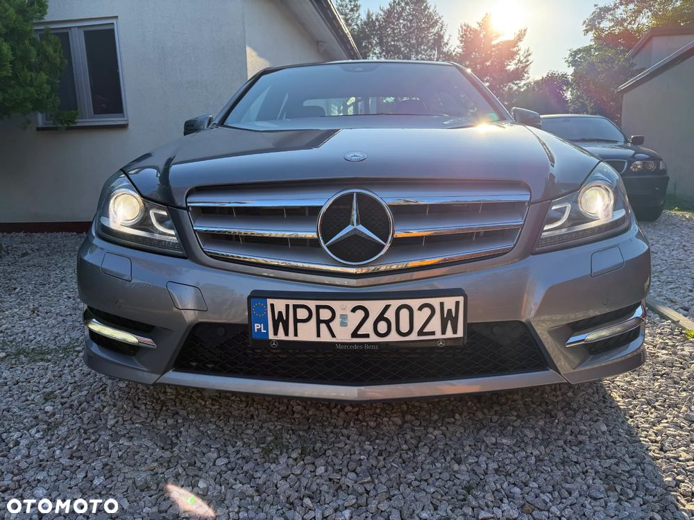Mercedes-Benz Klasa C 200 (BlueEFFICIENCY) 7G-TRONIC Avantgarde - 2
