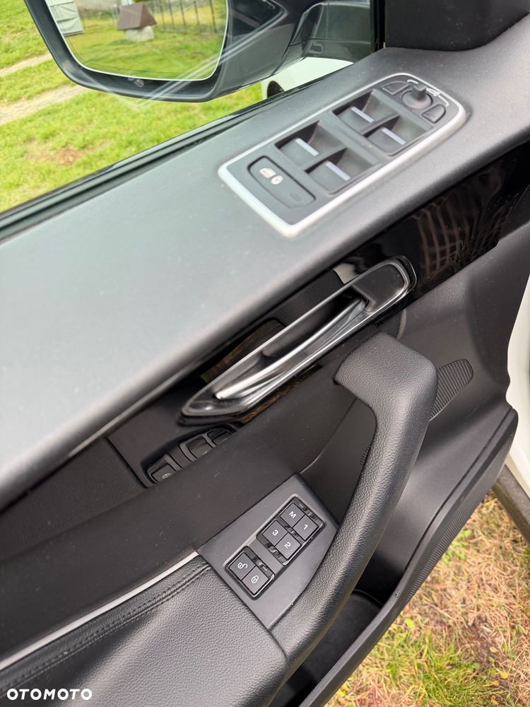 Jaguar F-Pace - 15