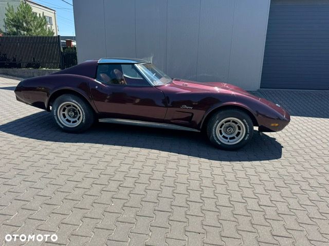 Chevrolet Corvette - 29