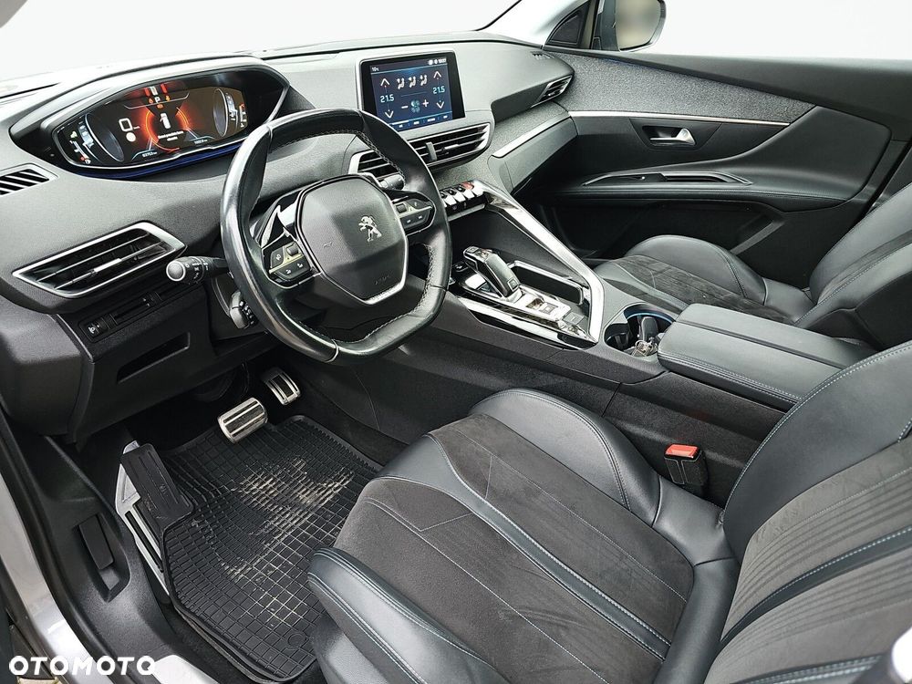 Peugeot 5008 - 11