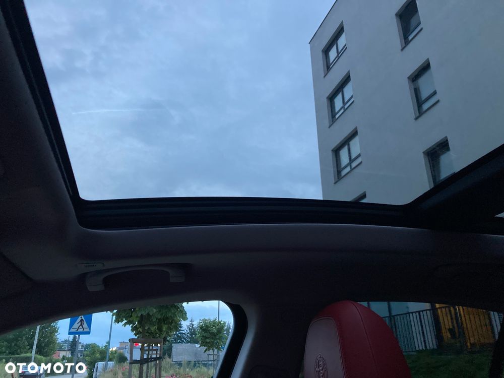 Alfa Romeo Stelvio 2.0 Turbo Executive Q4 - 12