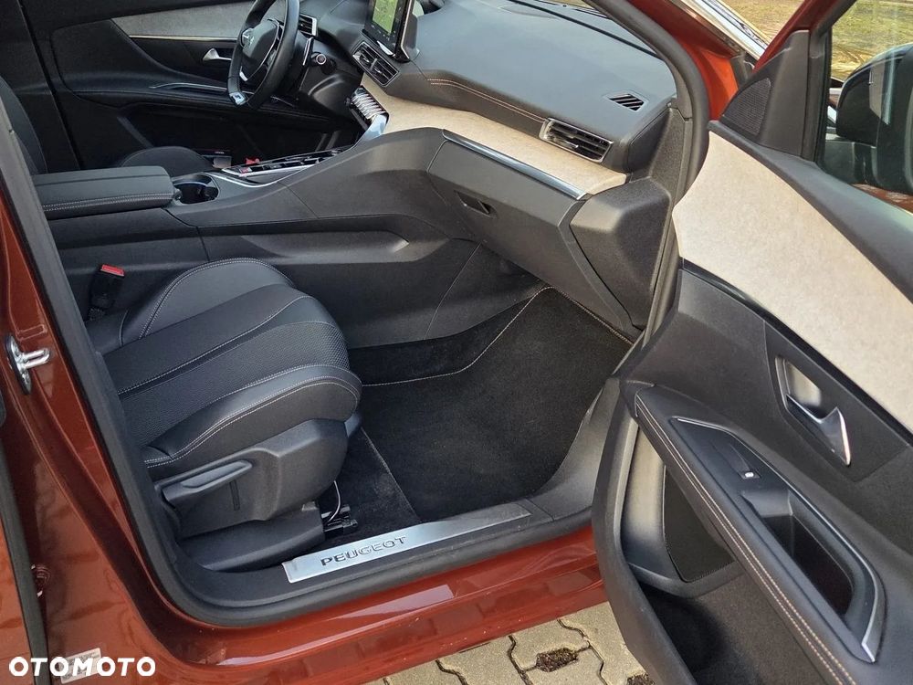 Peugeot 5008 BlueHDi 130 EAT8 GT - 18