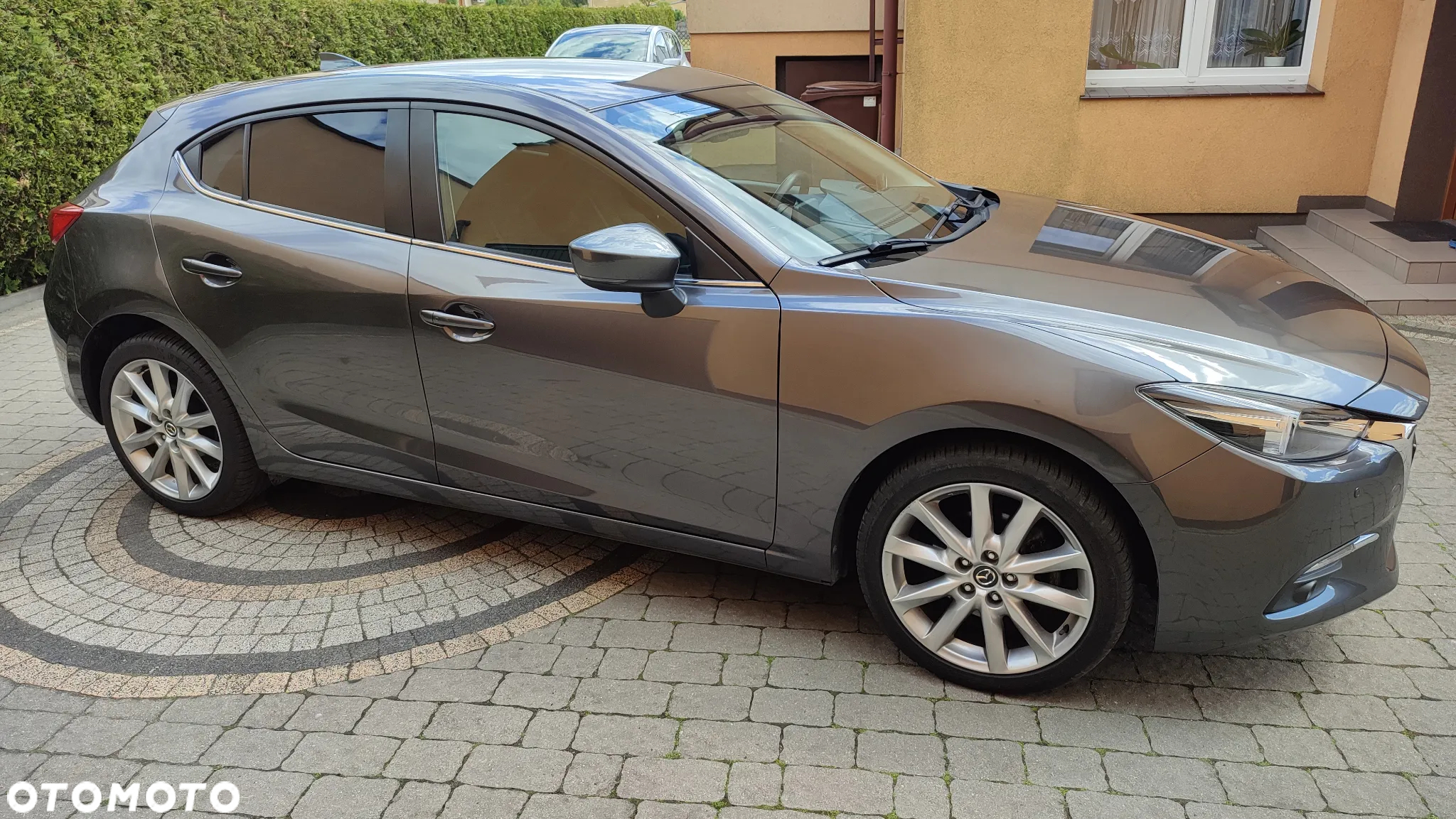 Mazda 3 SKYACTIV-G 120 Sports-Line - 2