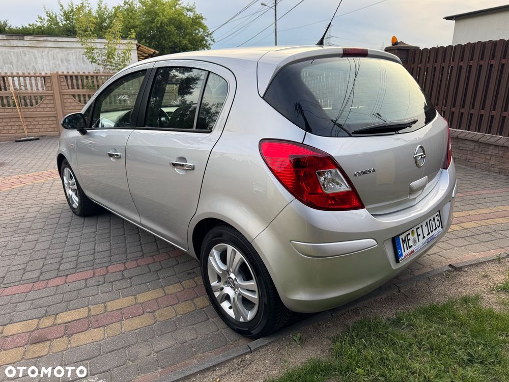 Opel Corsa 1.2 16V Enjoy - 7