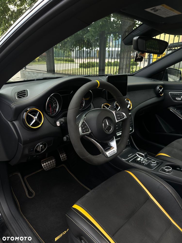 Mercedes-Benz CLA AMG 45 4Matic AMG Sp.sh 7G-DCT Yellow Night Edition - 12