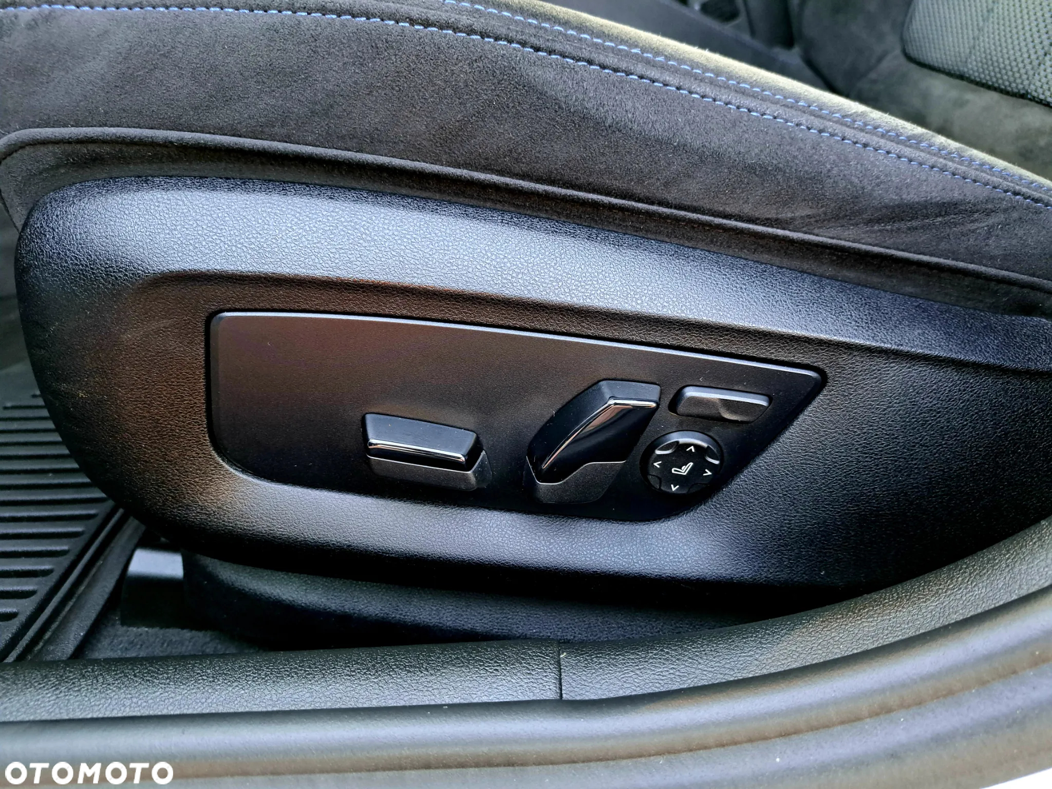 BMW Seria 5 520d xDrive - 9
