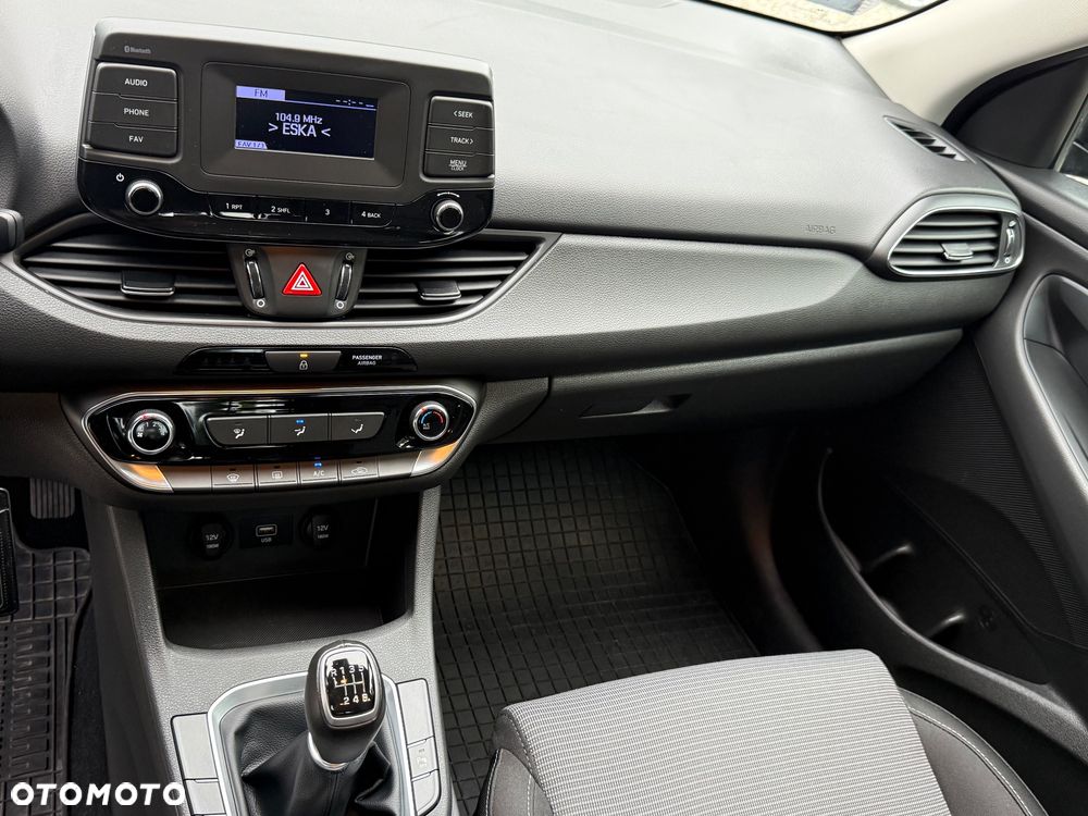 Hyundai i30 1.5 DPI Modern - 12