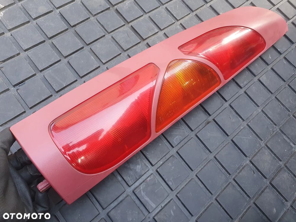 LAMPA TYLNA LEWA RENAULT KANGOO I KOMPLETNA + WTYCZKA INSTALACJA - 1