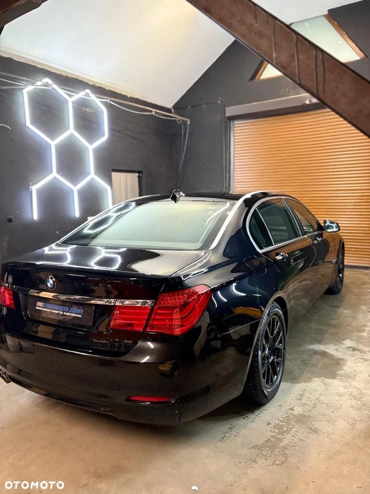 BMW Seria 7 730d L - 8