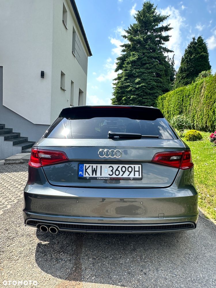Audi A3 Sportback - 3