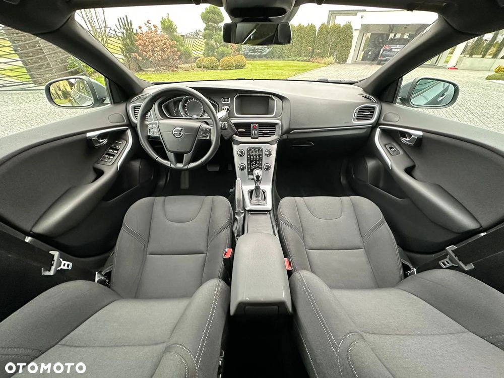 Volvo V40 T2 Geartronic Momentum - 5