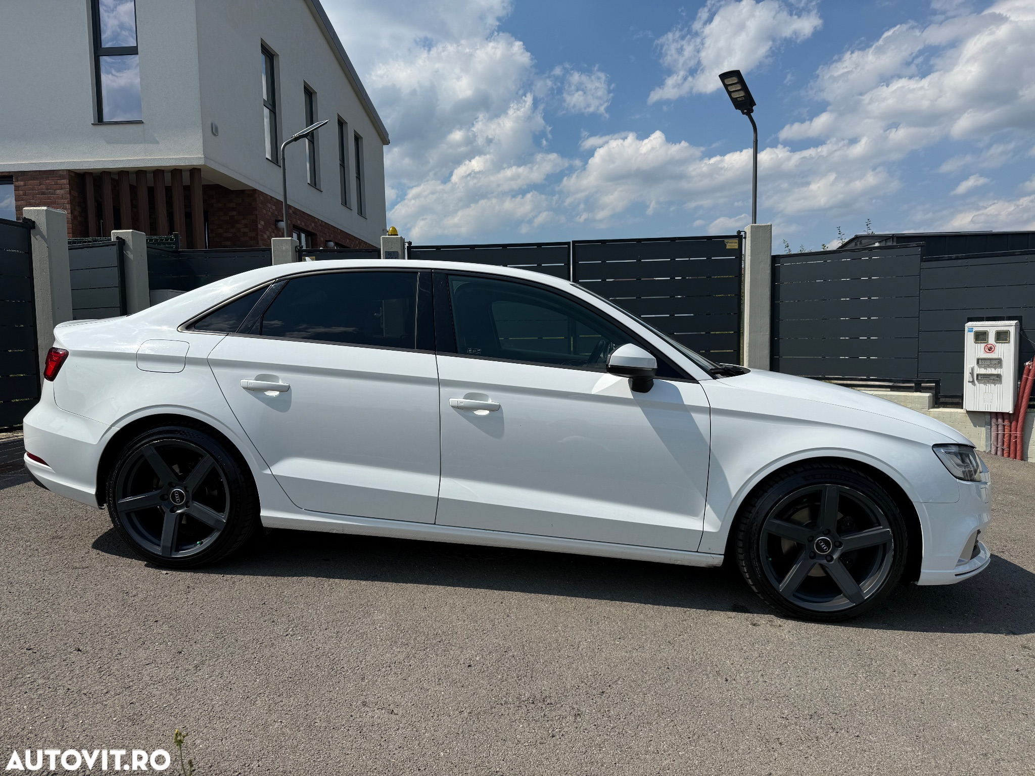 Audi A3 1.6 TDI Limousine S tronic sport - 3