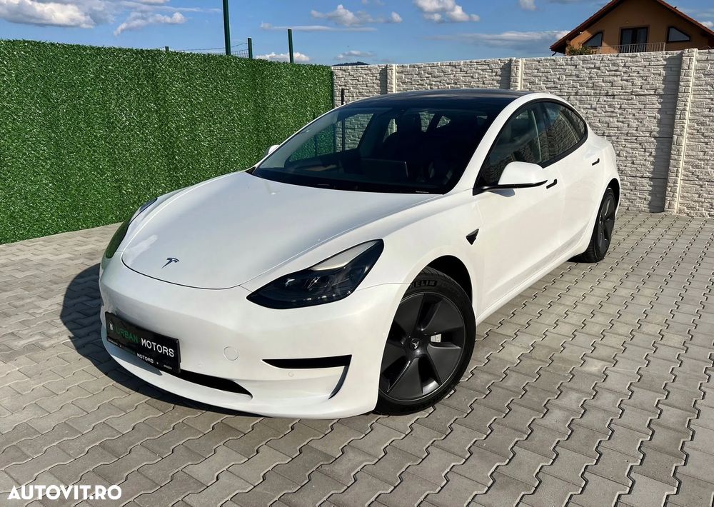 Tesla Model 3 Standard Reichweite Plus Hinterradantrieb - 1