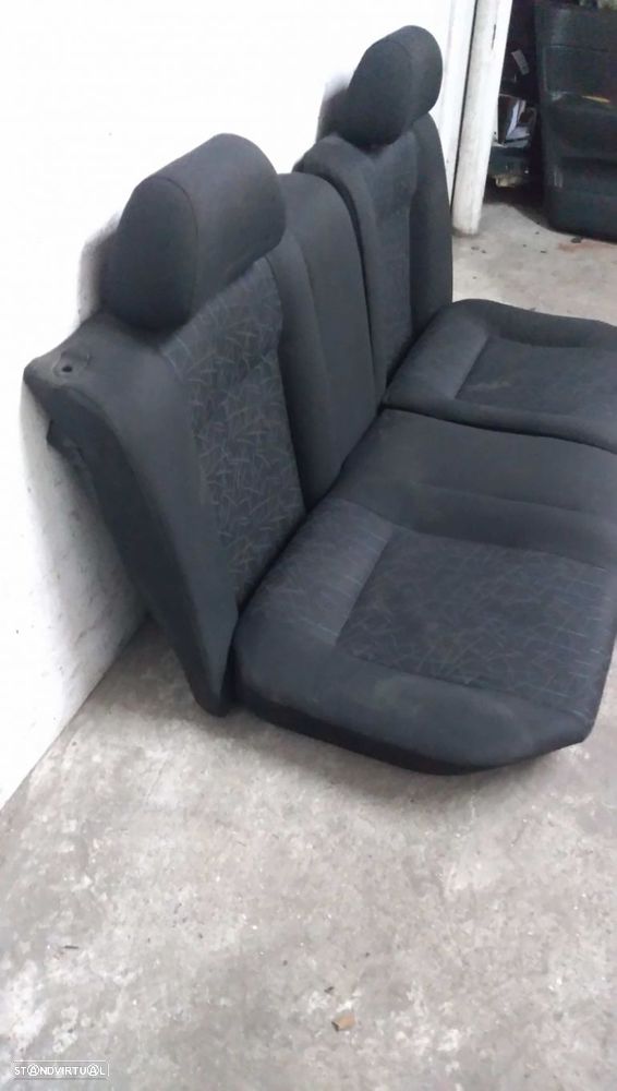 Estofos De Trás Volkswagen Polo Classic (6V2) - 4