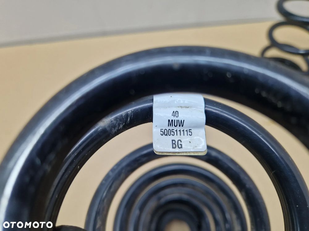 VW GOLF VII 7 LEON III AUDI A3 8V SPRĘŻYNA SPRĘŻYNY TYLNE KOMPLET 5Q0511115BG - 2