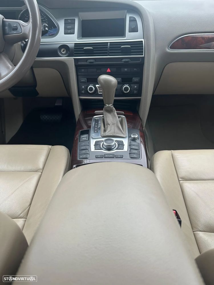 Audi A6 2.0 TDI Multitronic Exclu. - 26