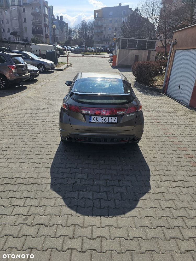 Honda Civic 1.8 Comfort - 9