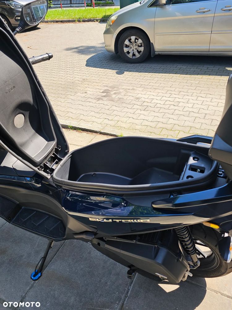 Kymco Skytown - 5