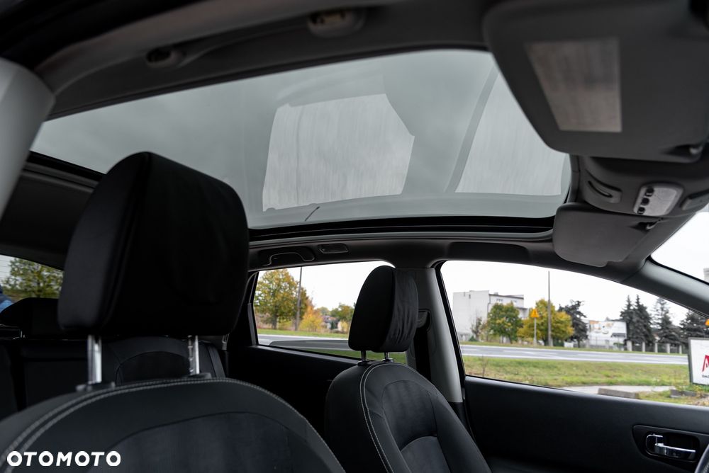 Nissan Qashqai 2.0 4x4 Tekna - 24