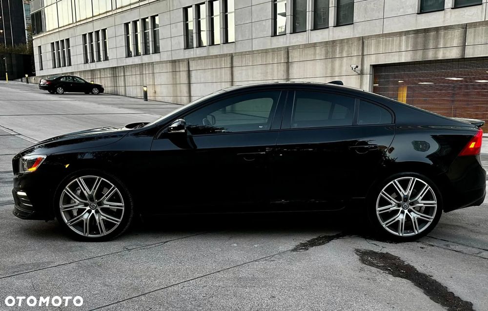 Volvo S60 - 4