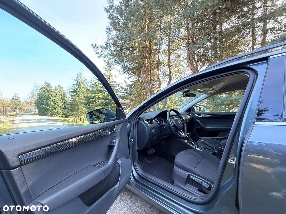 Skoda Octavia 1.8 TSI Style DSG - 12