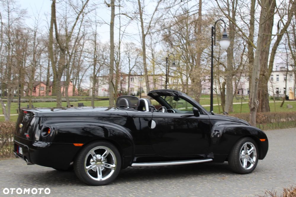 Chevrolet SSR - 5