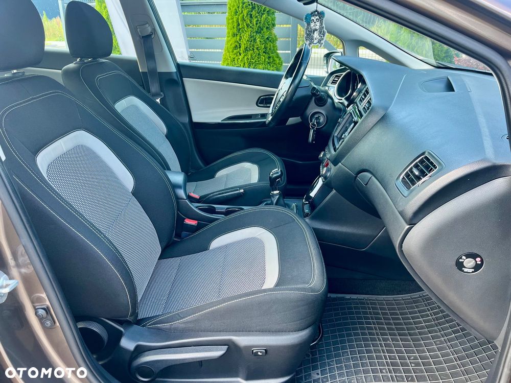 Kia Ceed 1.6 GDI ISG Platinum Edition - 20