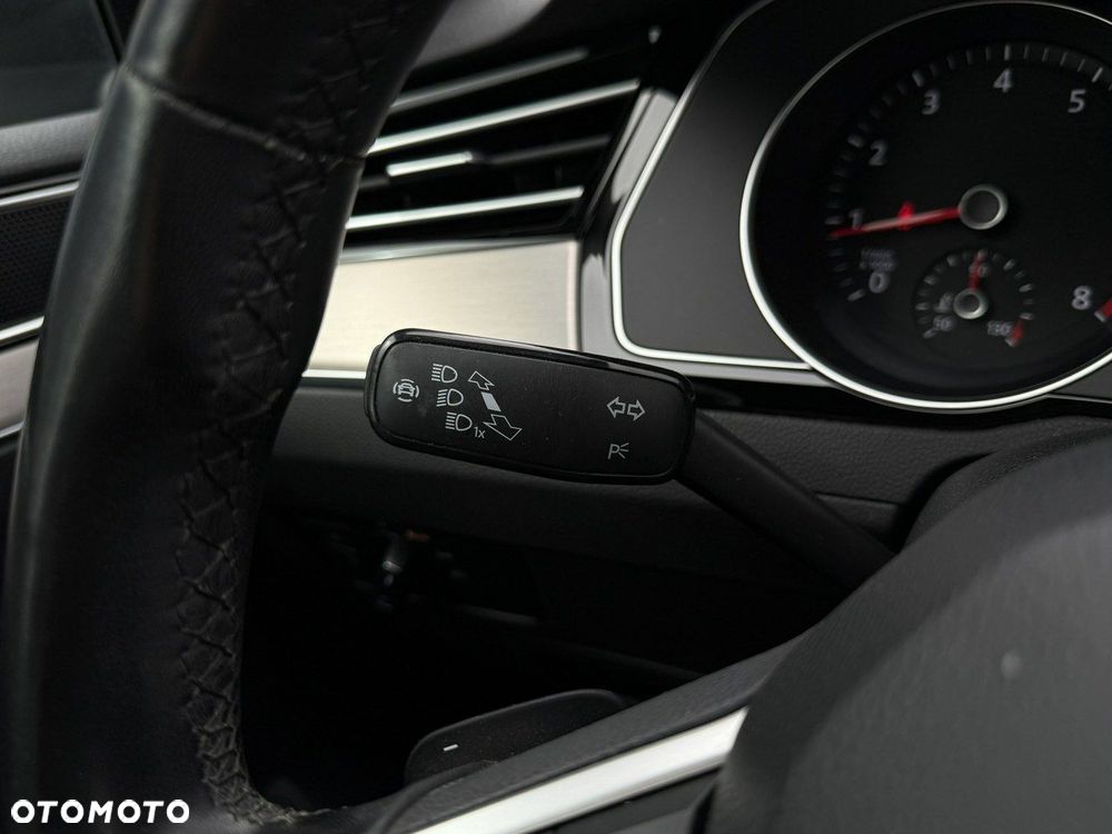 Volkswagen Passat 2.0 TSI Elegance DSG - 21