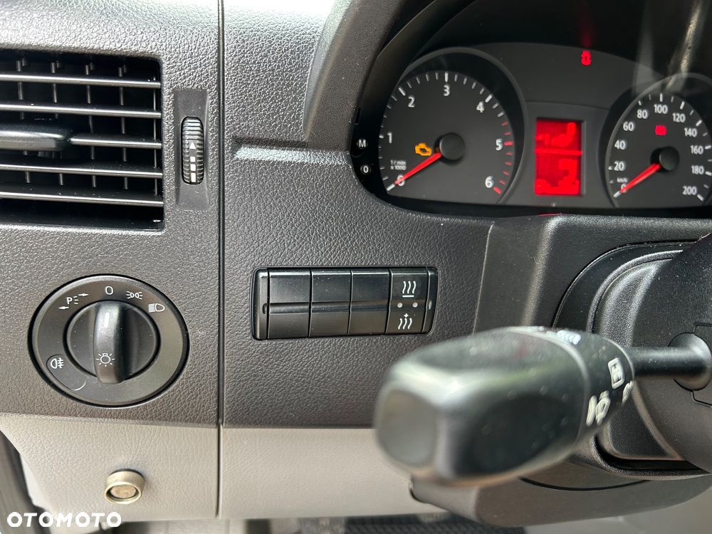 Volkswagen Crafter - 11