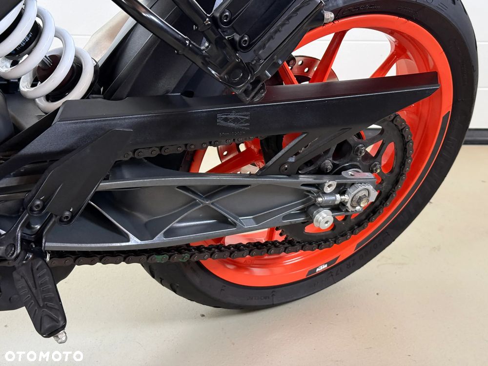 KTM Duke 125 - 16