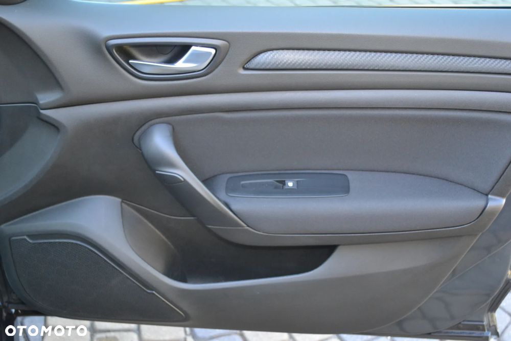 Renault Megane ENERGY TCe 100 INTENS - 25
