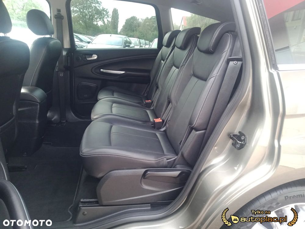Ford S-Max 2.0 TDCi DPF Titanium X - 13