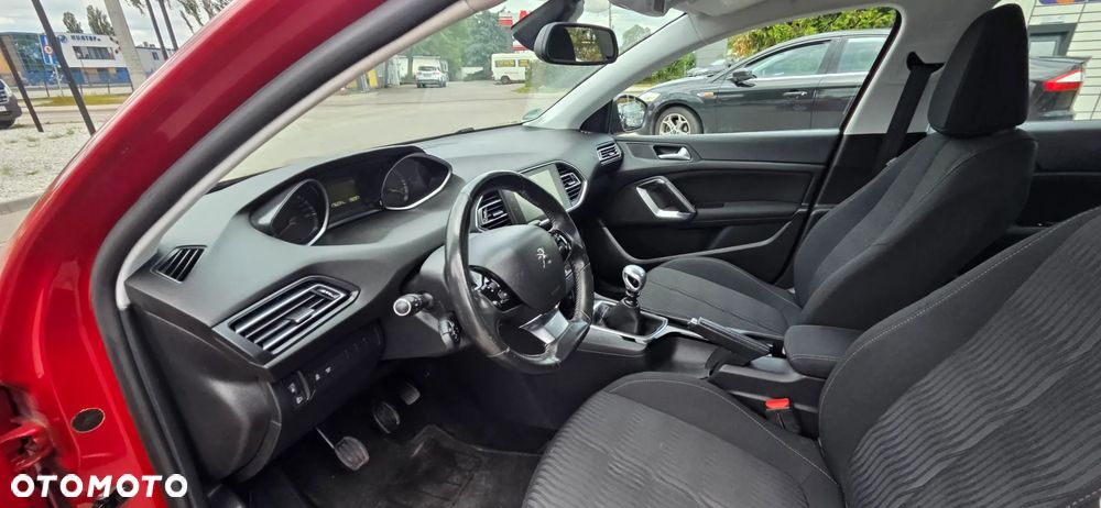 Peugeot 308 BlueHDi FAP 120 Stop & Start Allure - 32