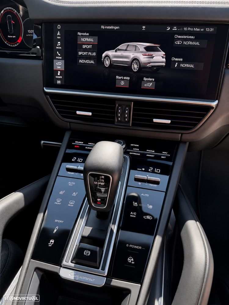 Porsche Cayenne Turbo - 6