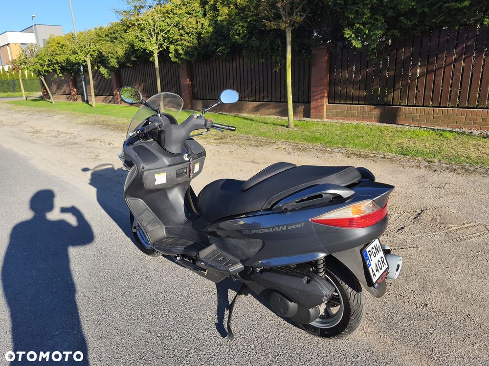 Suzuki Burgman - 3