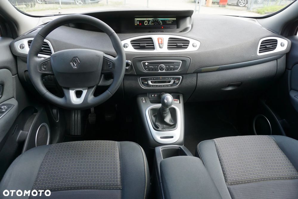 Renault Scenic 1.4 16V TCE Expression - 12